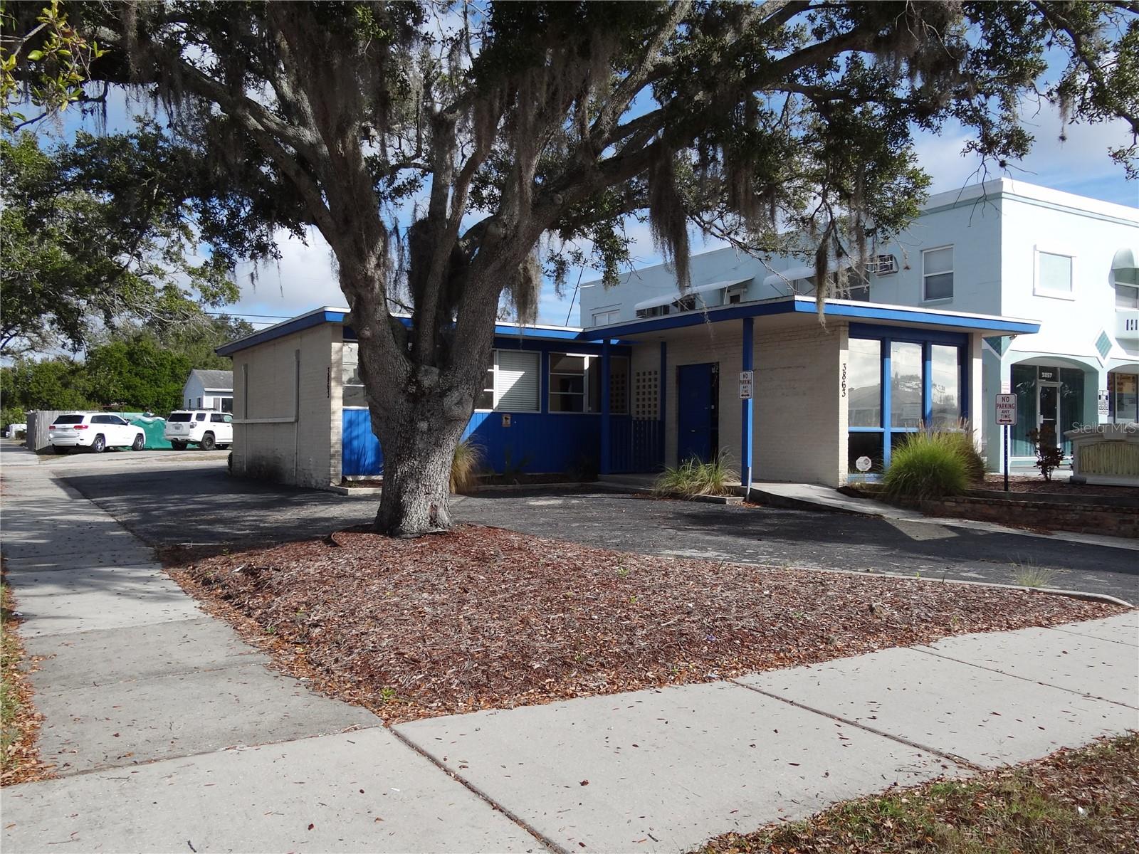 CENTRAL AVE HEIGHTS - Commercial Lease