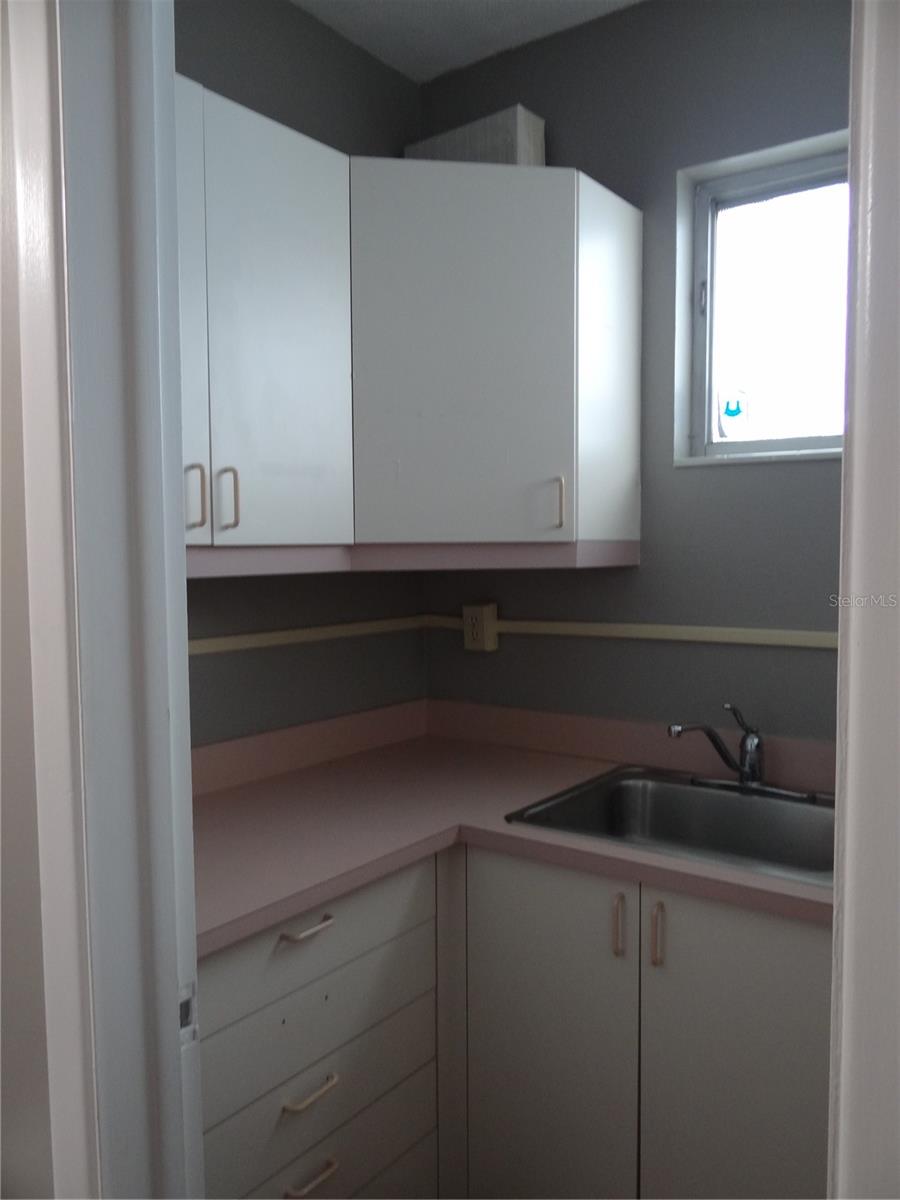 CENTRAL AVE HEIGHTS - Commercial Lease