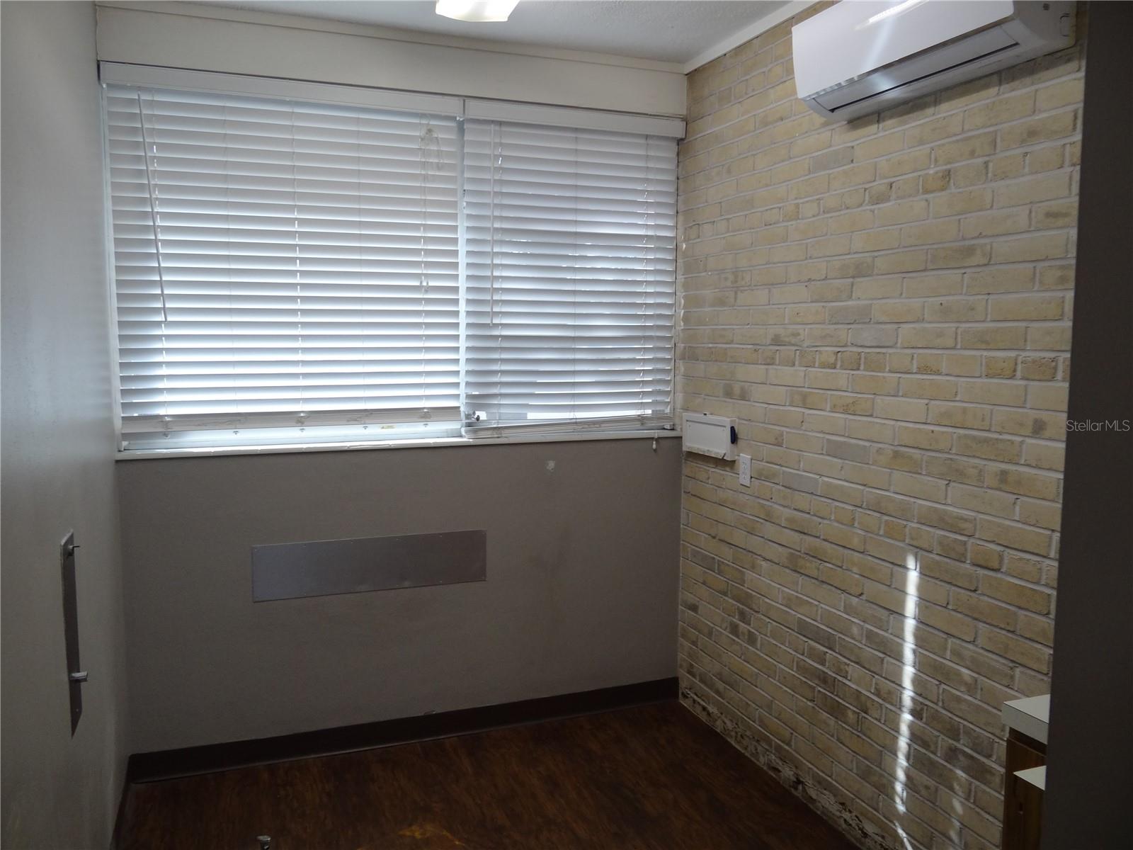 CENTRAL AVE HEIGHTS - Commercial Lease