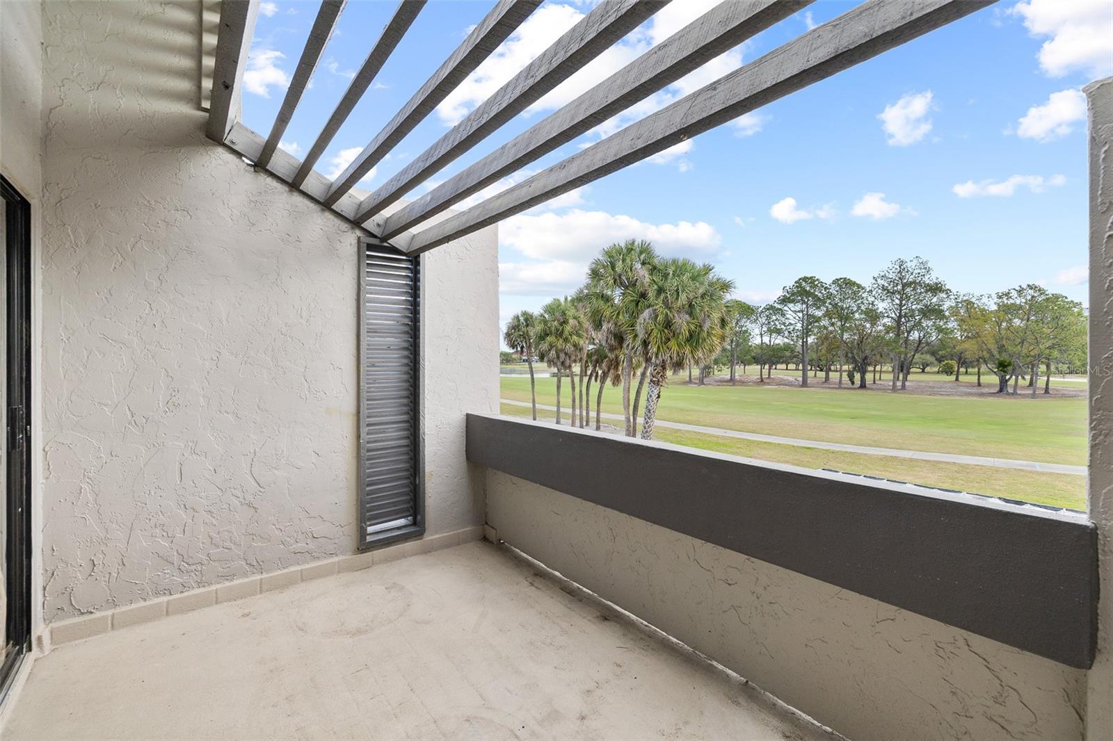 CARROLLWOOD VILLAGE TWINLAKES - Residential