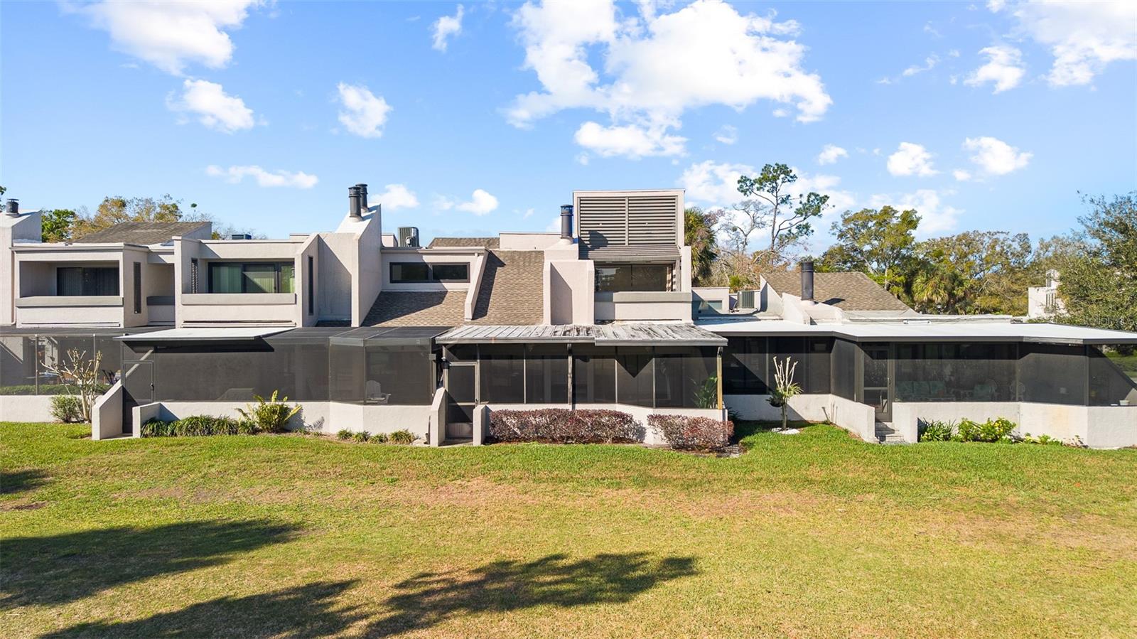 CARROLLWOOD VILLAGE TWINLAKES - Residential