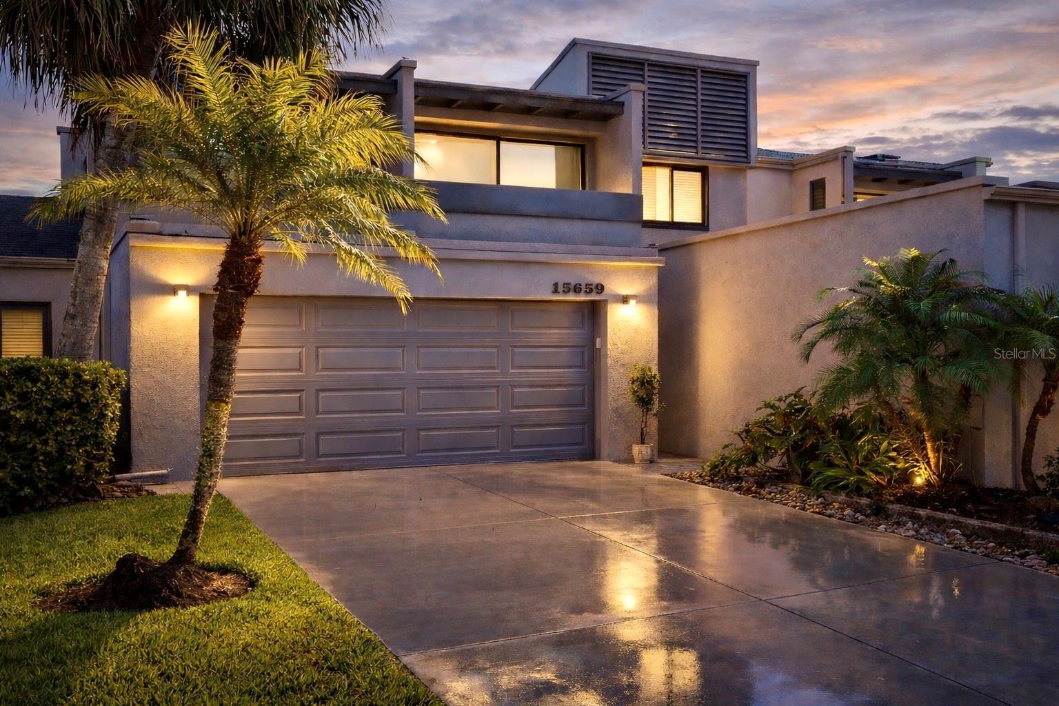 CARROLLWOOD VILLAGE TWINLAKES - Residential