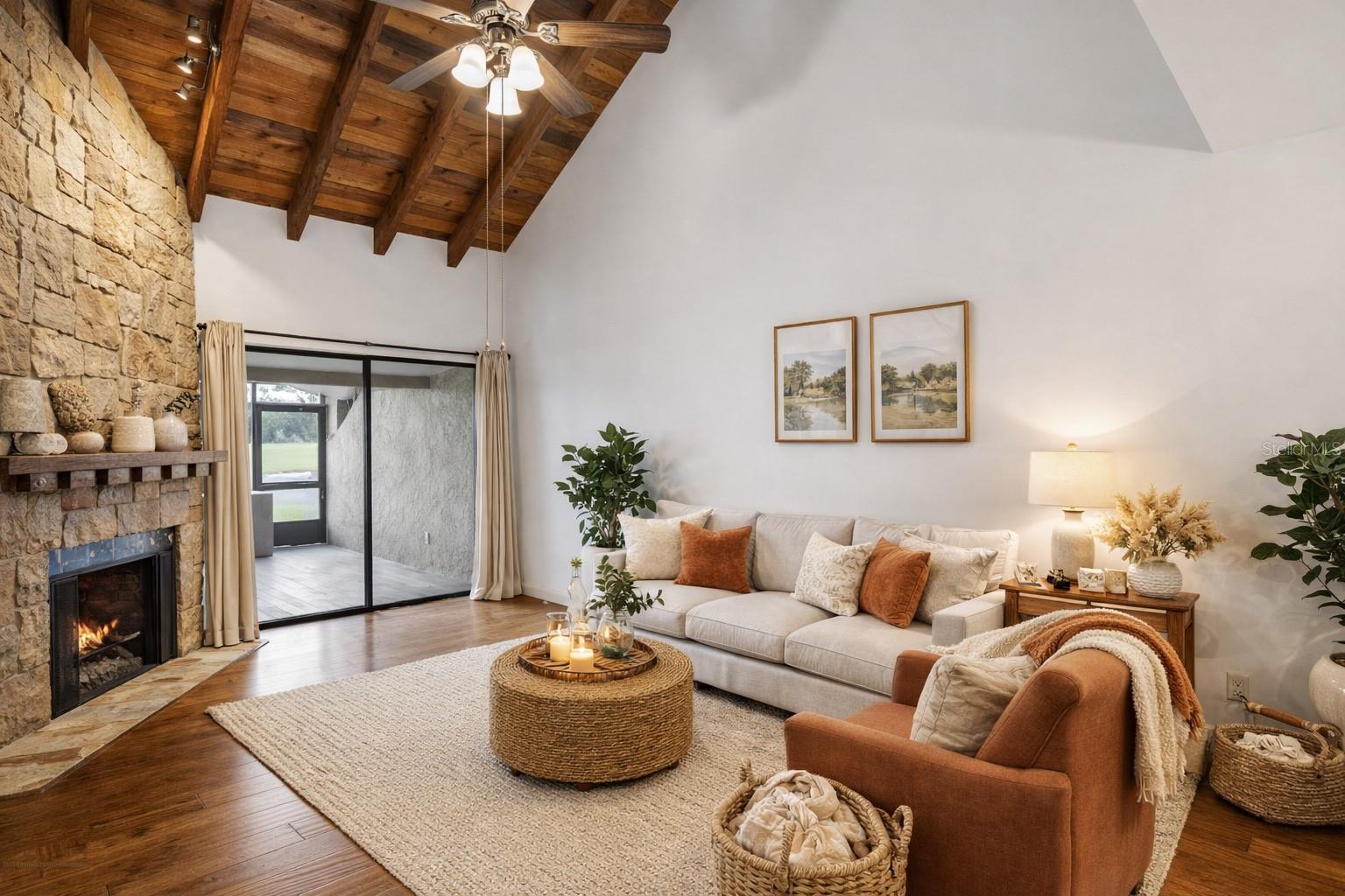 CARROLLWOOD VILLAGE TWINLAKES - Residential