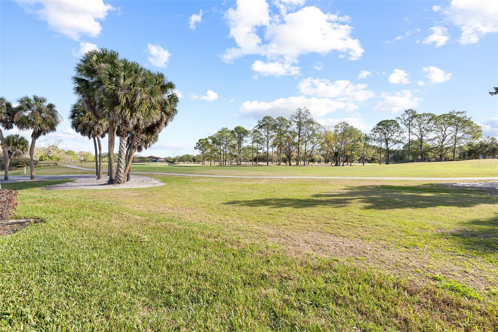 CARROLLWOOD VILLAGE TWINLAKES - Residential