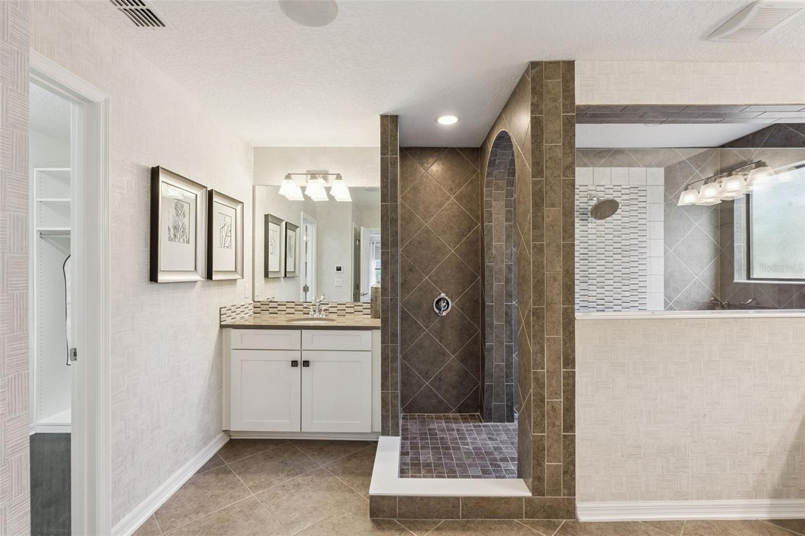 ARDEN PARK SOUTH - Residential