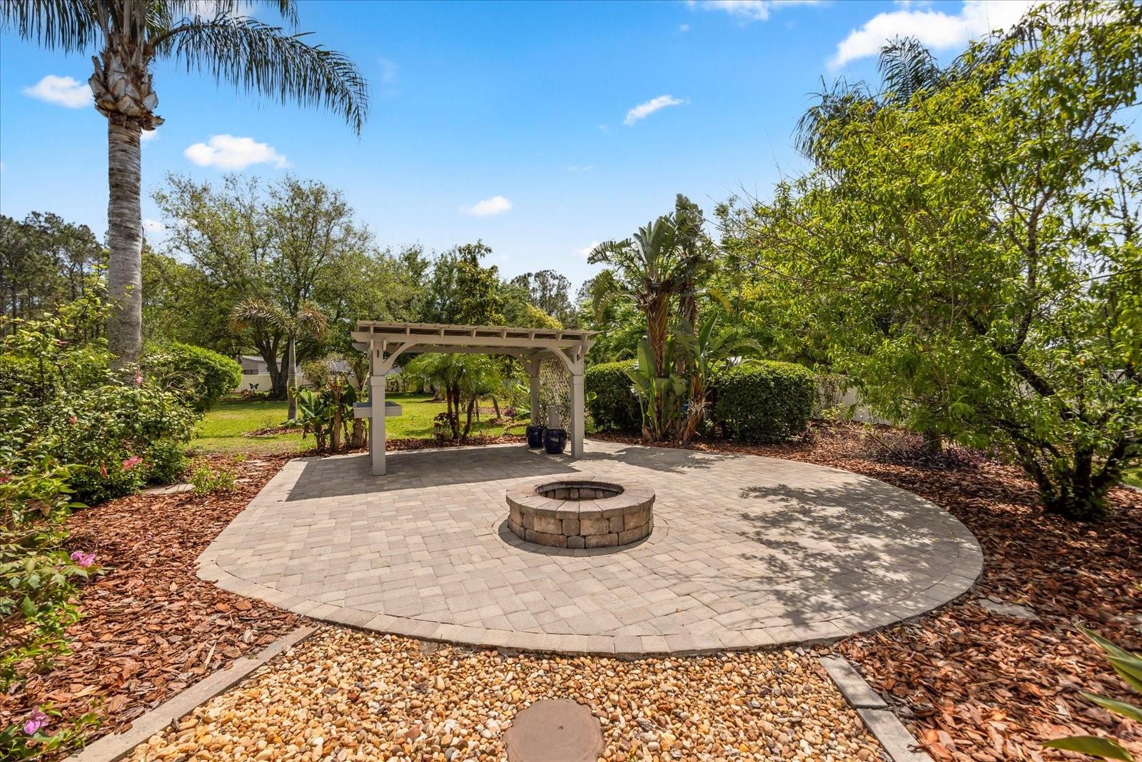 7636 LAKE ANGELINA DR