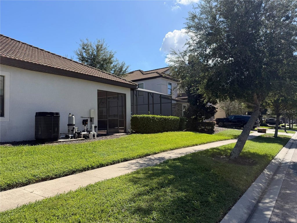Photo of 9164 Wedge Drive, Davenport, FL 33896 (MLS # O6452747)