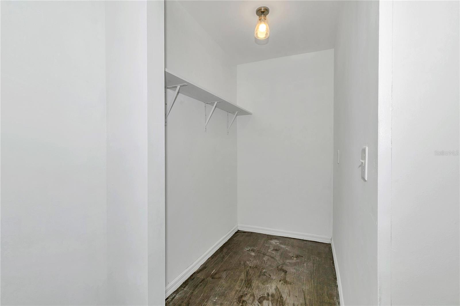 FAIRWAYS/SILVER SPGS SHORES CO - Residential