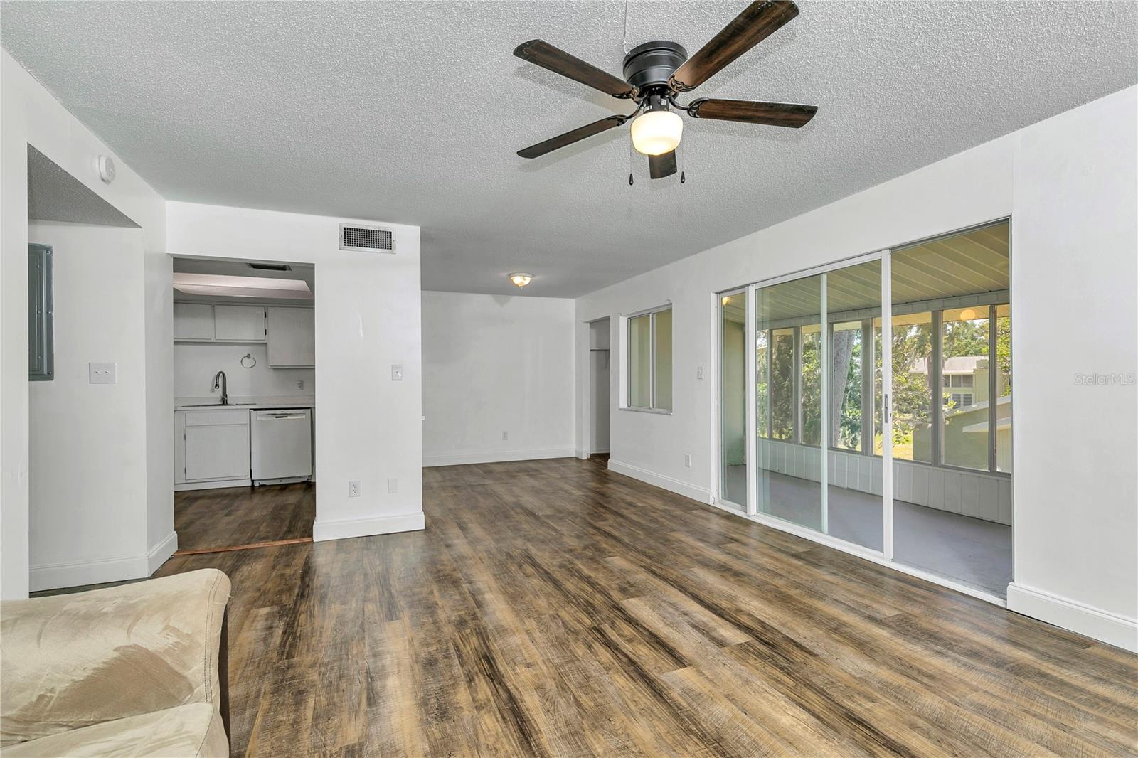 FAIRWAYS/SILVER SPGS SHORES CO - Residential