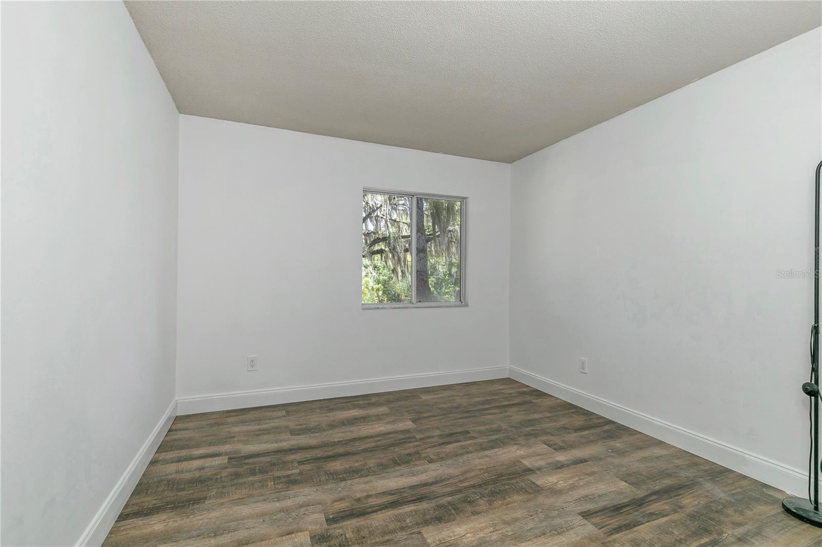 FAIRWAYS/SILVER SPGS SHORES CO - Residential