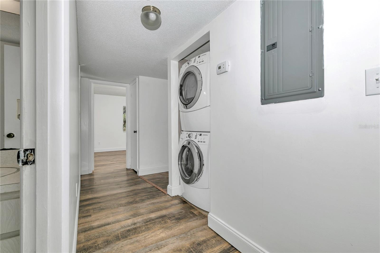 FAIRWAYS/SILVER SPGS SHORES CO - Residential