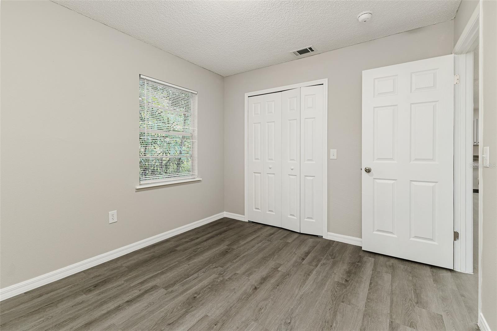 SUNRISE PARK - Residential