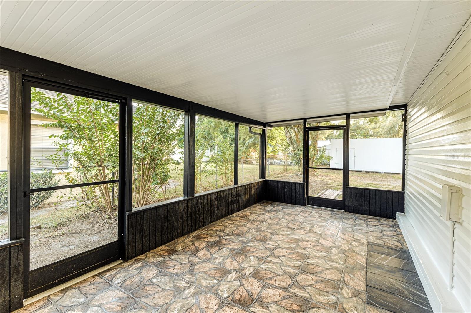 SUNRISE PARK - Residential