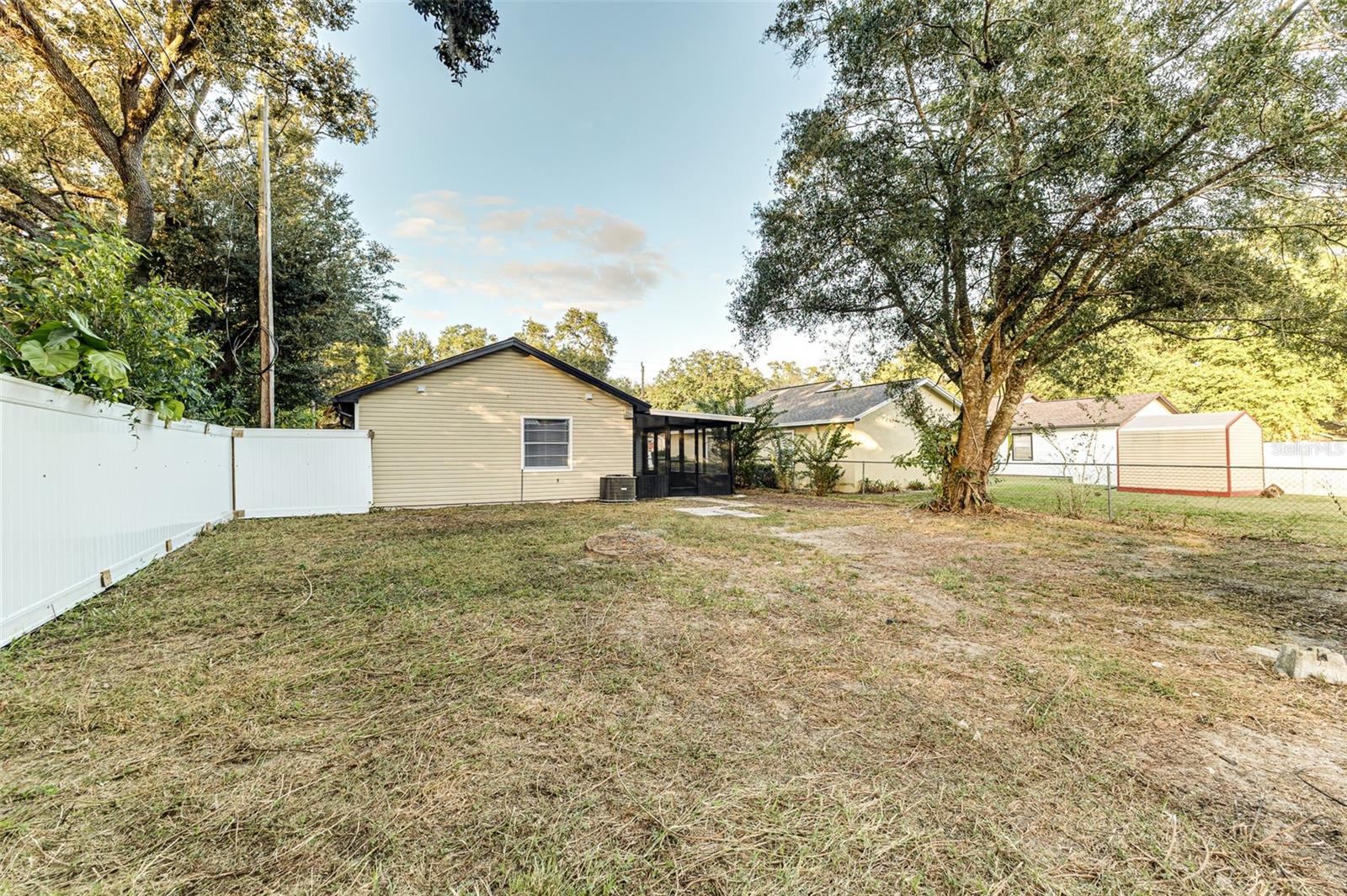 SUNRISE PARK - Residential