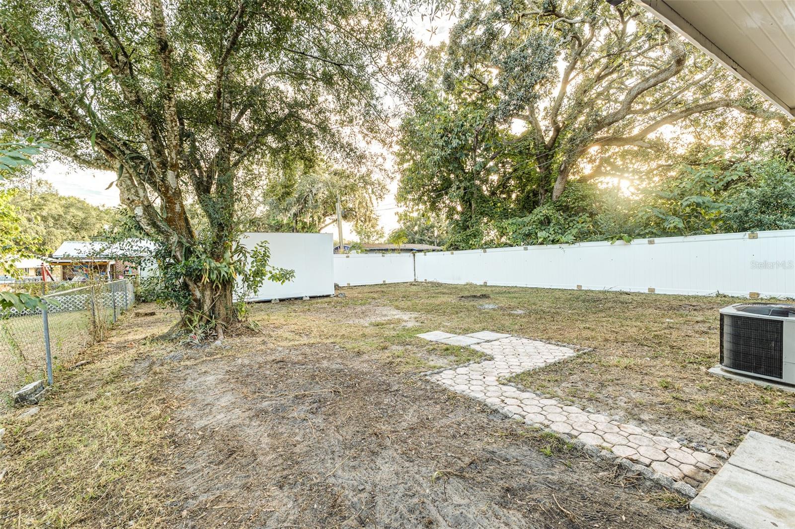 SUNRISE PARK - Residential