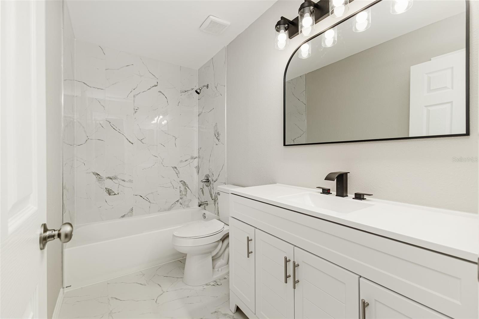 SUNRISE PARK - Residential