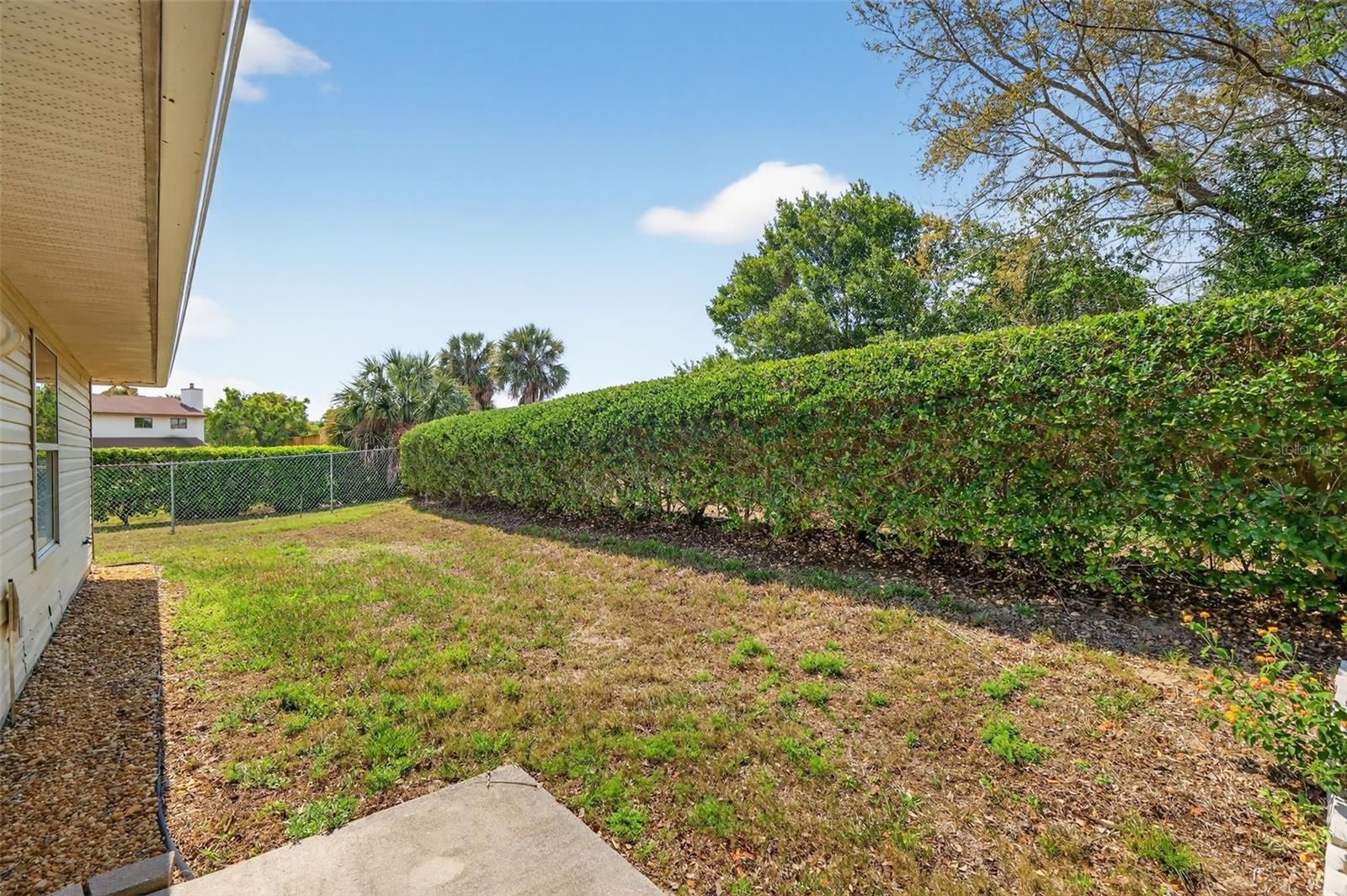 TAVARES GOLDEN PALMS FIRST ADD - Residential