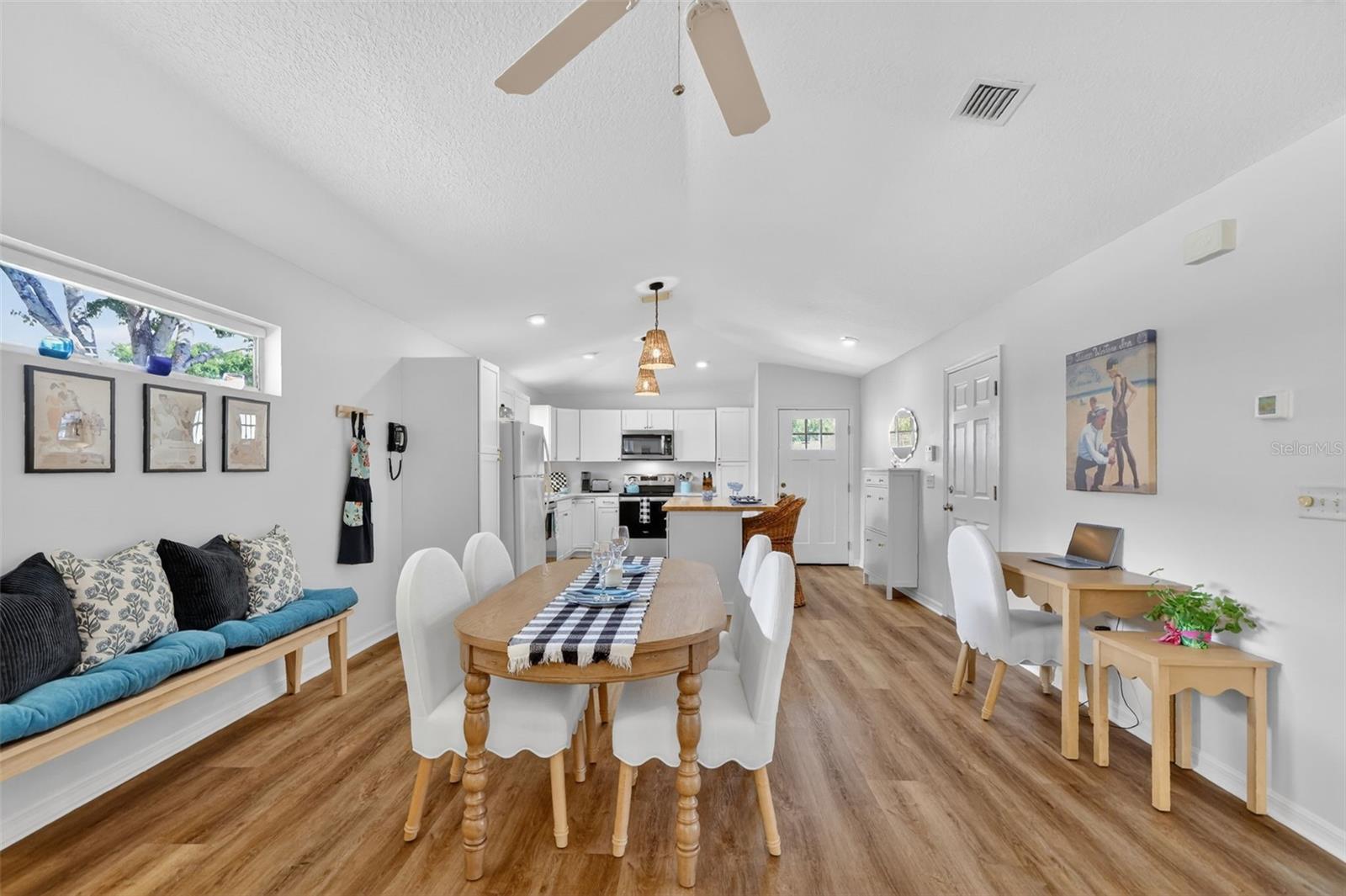 TAVARES GOLDEN PALMS FIRST ADD - Residential