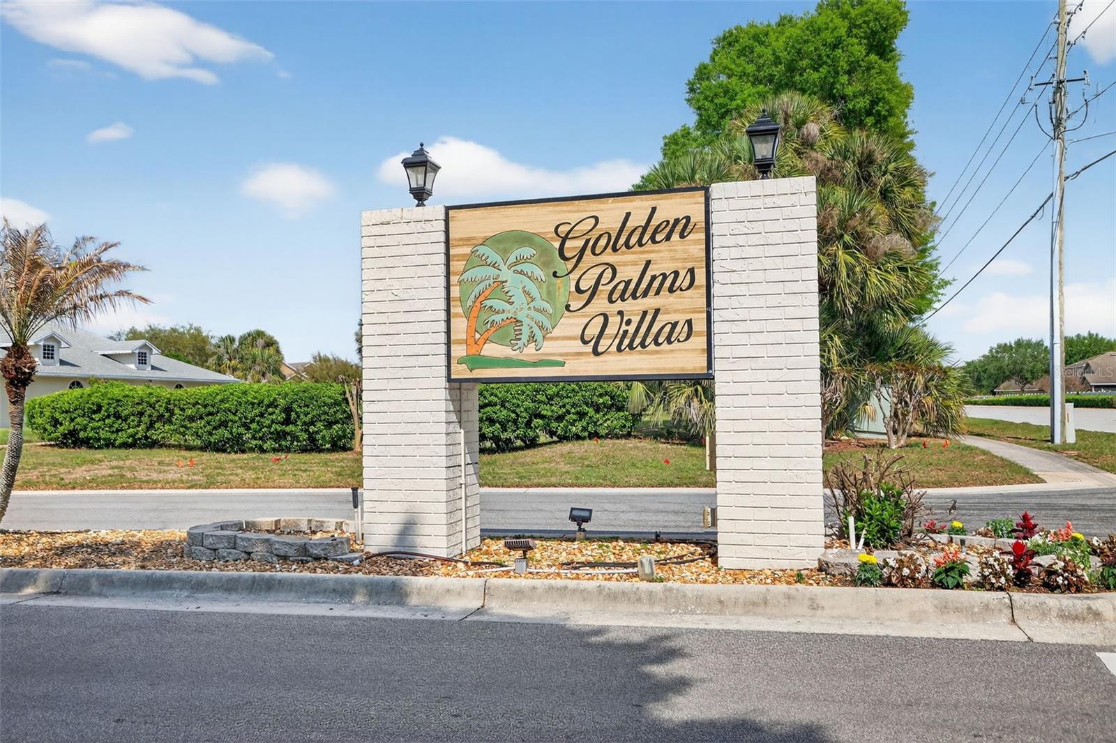 TAVARES GOLDEN PALMS FIRST ADD - Residential