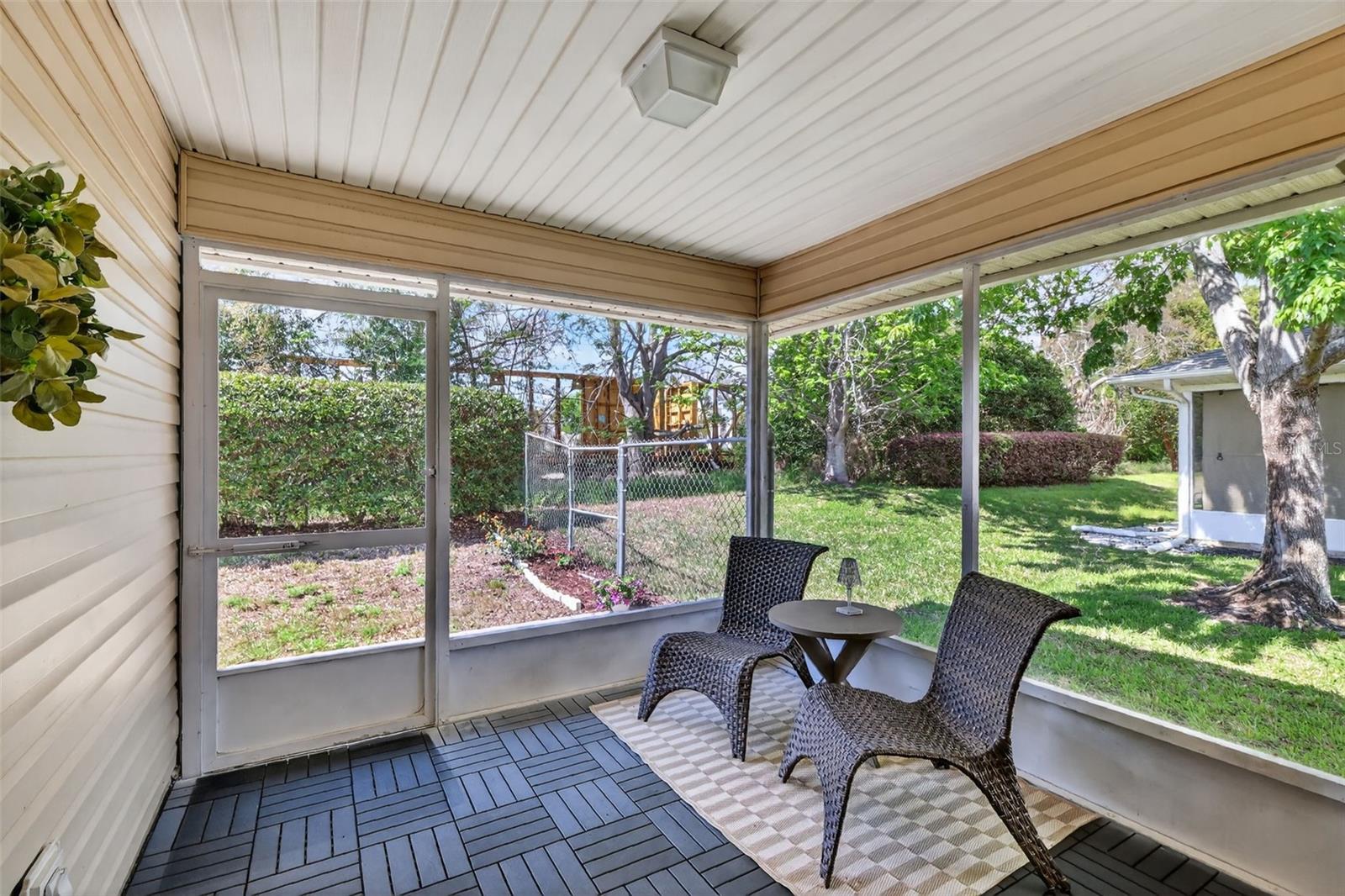 TAVARES GOLDEN PALMS FIRST ADD - Residential