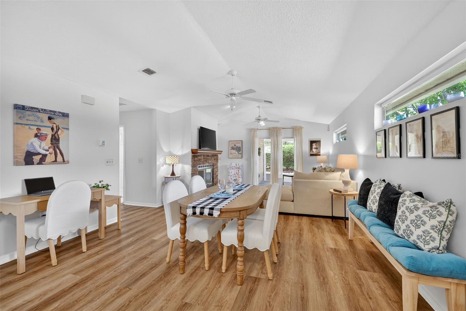 TAVARES GOLDEN PALMS FIRST ADD - Residential