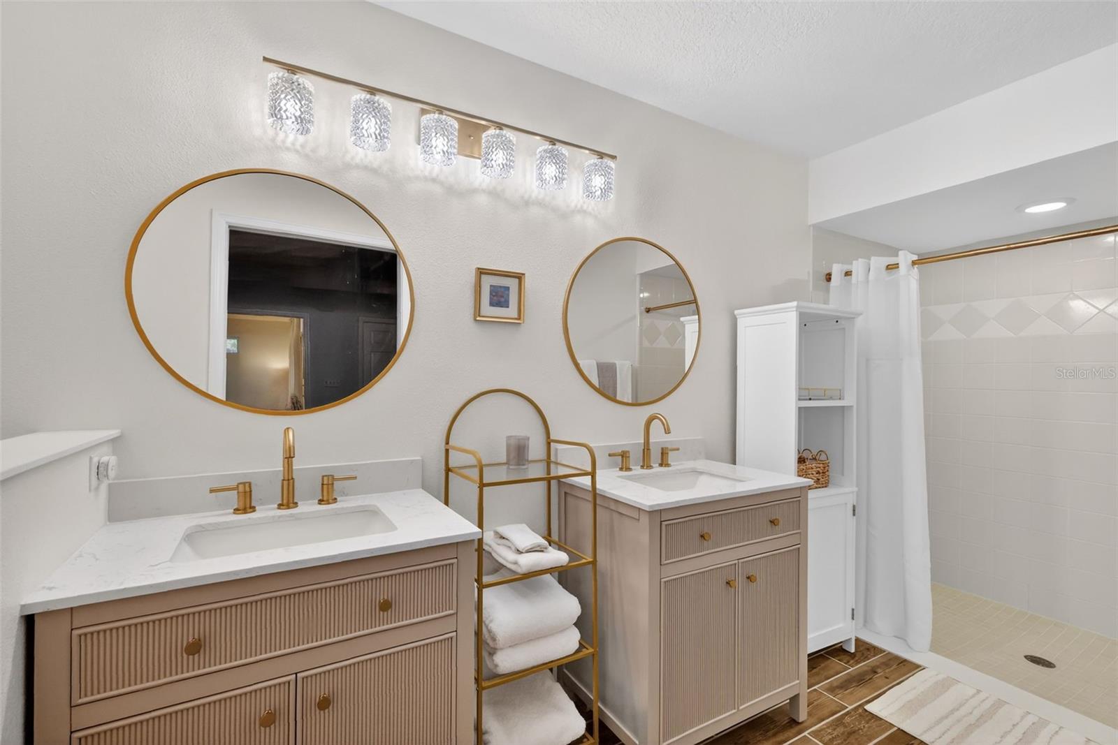 TAVARES GOLDEN PALMS FIRST ADD - Residential