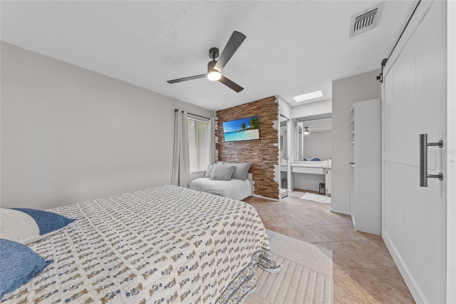 HIGHLAND VILLAGE 1 - Residential