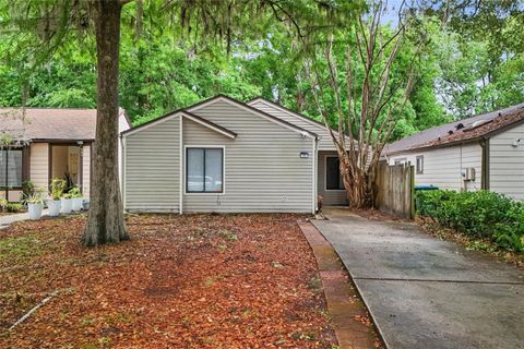 Photo of 335 Kirkcaldy Drive, Winter Springs, FL 32708 (MLS # O6400818)