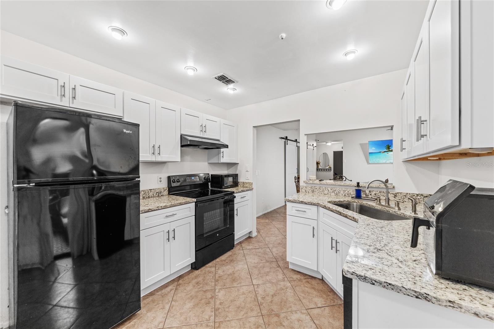 HIGHLAND VILLAGE 1 - Residential
