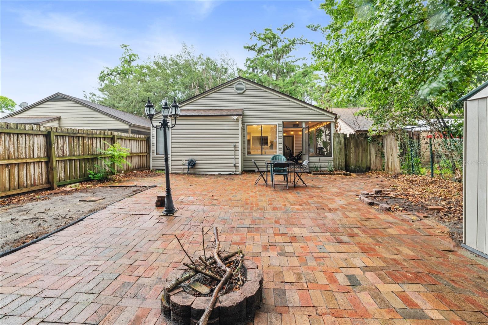 HIGHLAND VILLAGE 1 - Residential