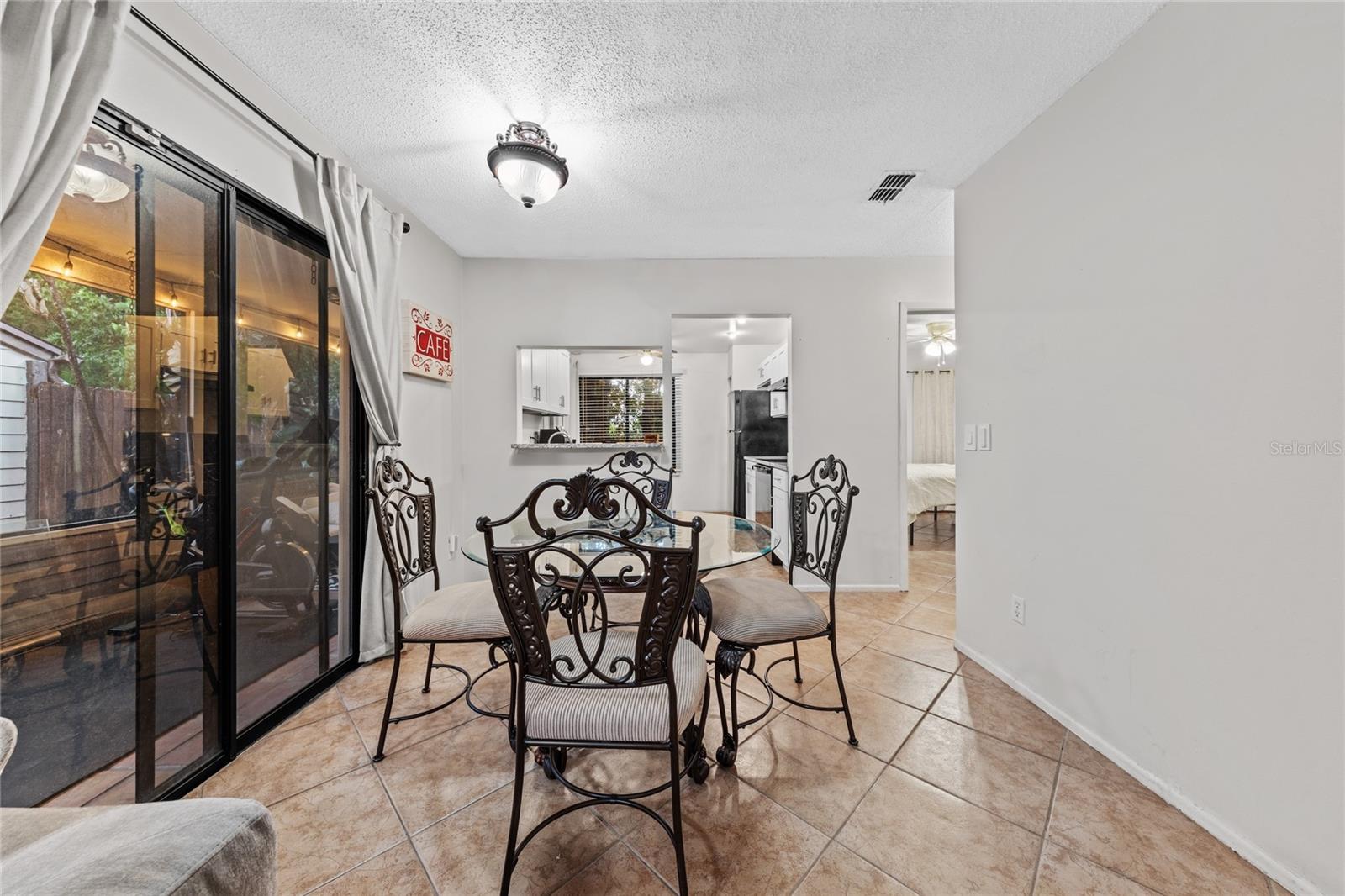 HIGHLAND VILLAGE 1 - Residential