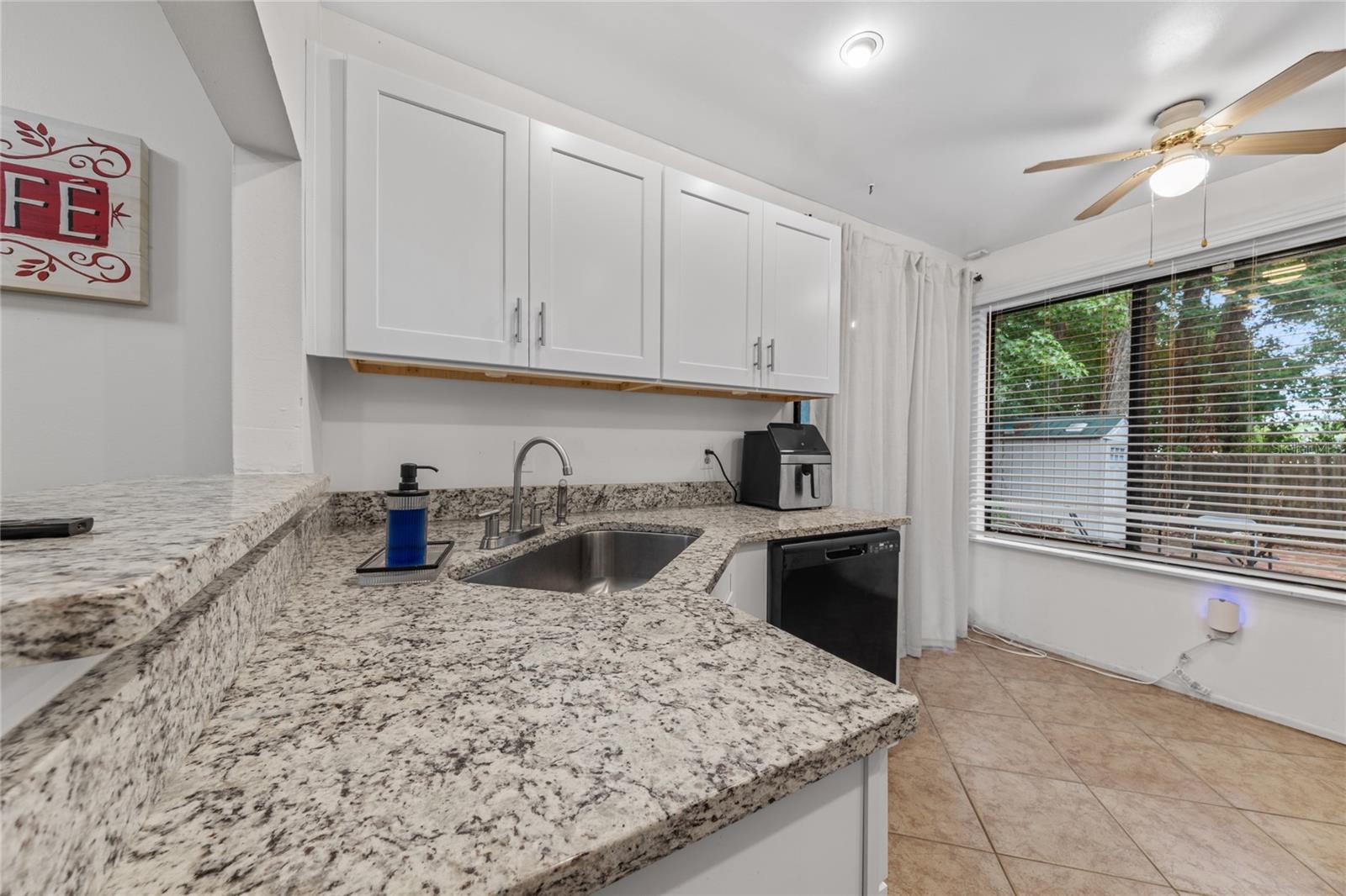 HIGHLAND VILLAGE 1 - Residential