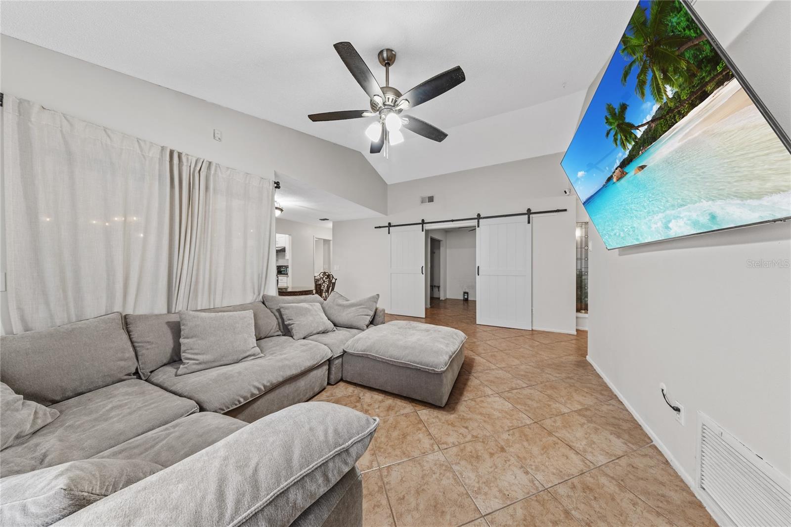 HIGHLAND VILLAGE 1 - Residential