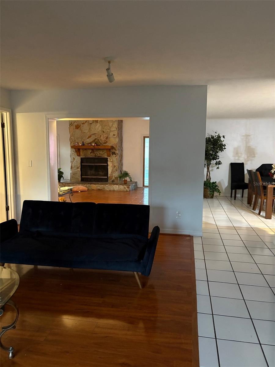 FOX RIDGE - Residential