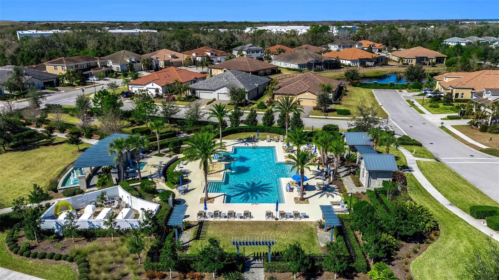 ARBOR GRANDE - Residential