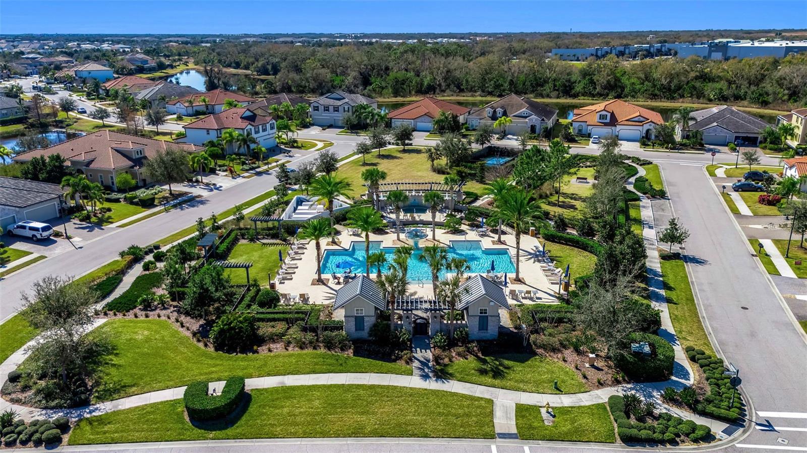 ARBOR GRANDE - Residential