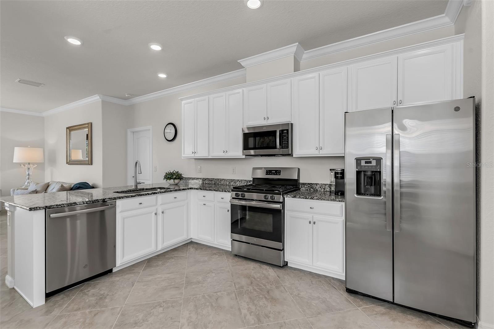 ARBOR GRANDE - Residential