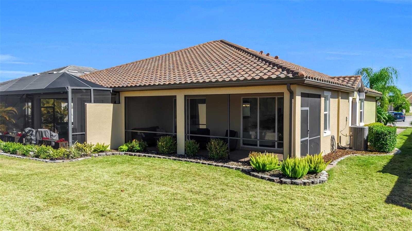 ARBOR GRANDE - Residential