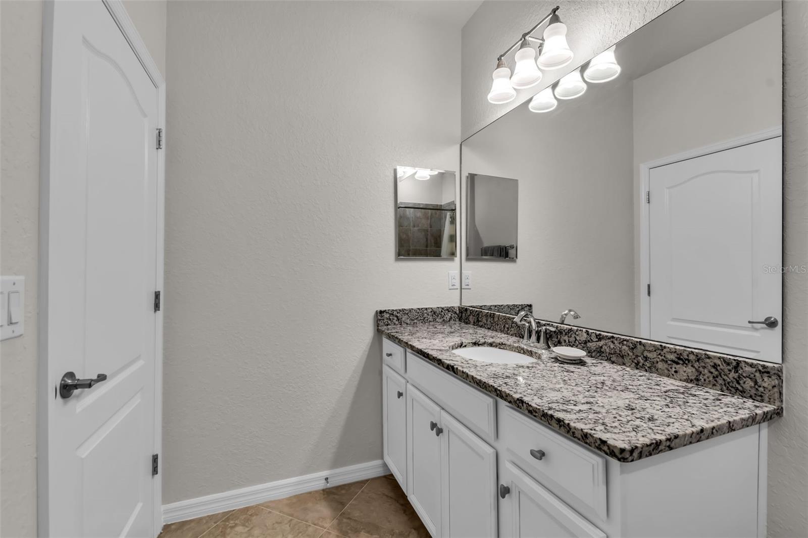 ARBOR GRANDE - Residential