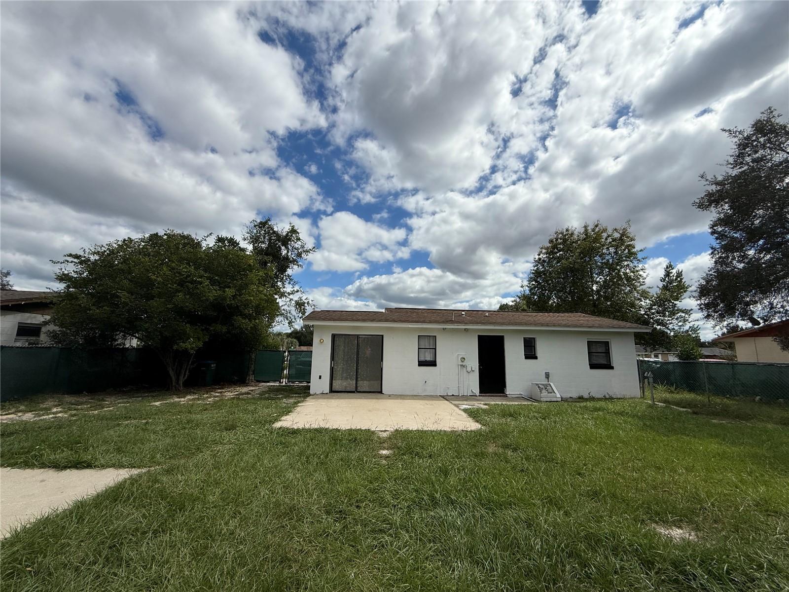 MARION OAKS UN 02 - Residential Lease