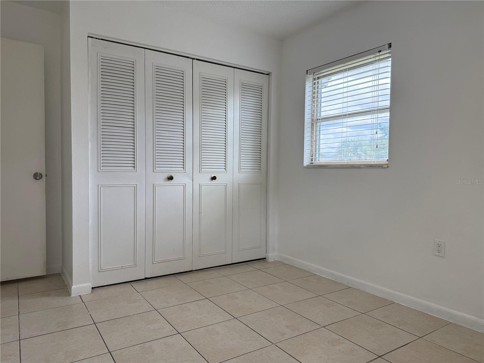 MARION OAKS UN 02 - Residential Lease