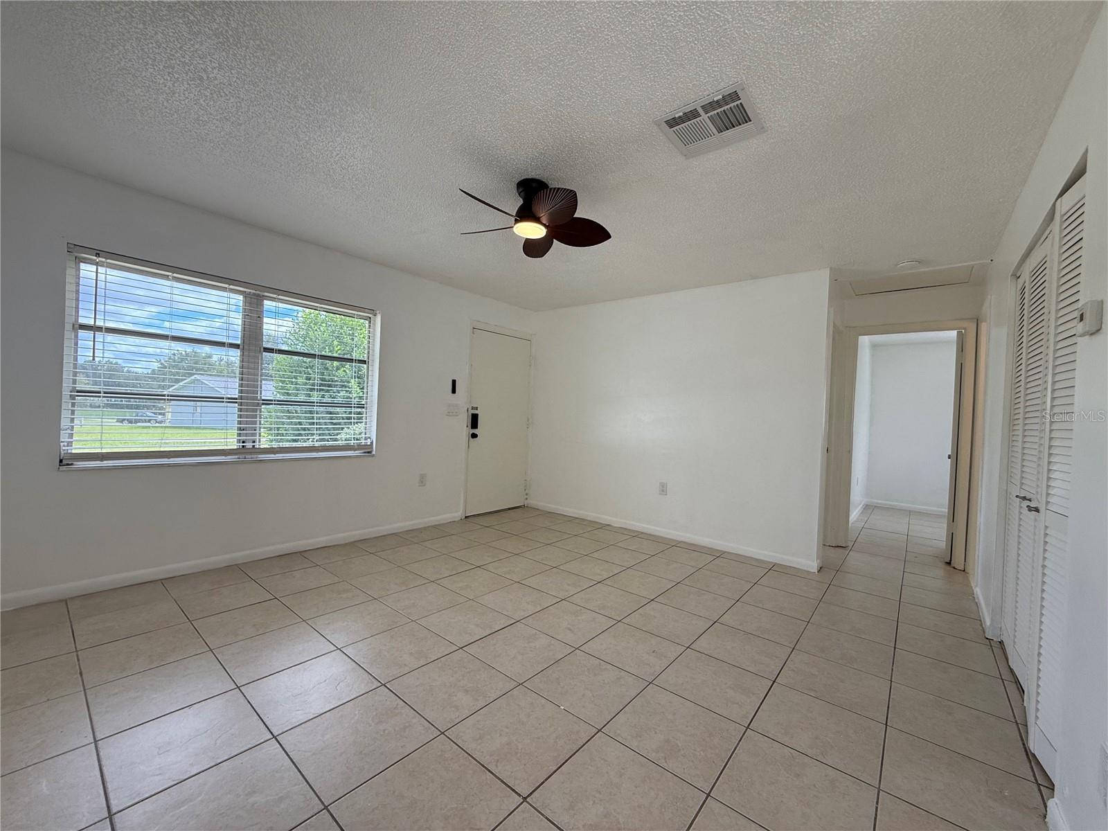 MARION OAKS UN 02 - Residential Lease