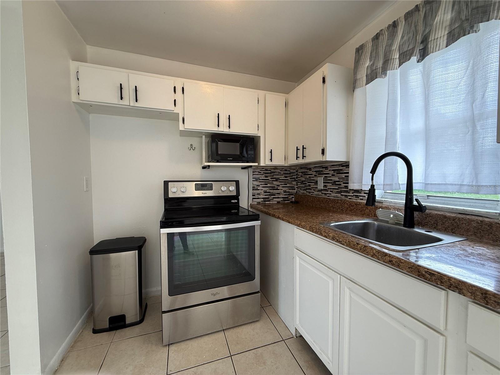 MARION OAKS UN 02 - Residential Lease