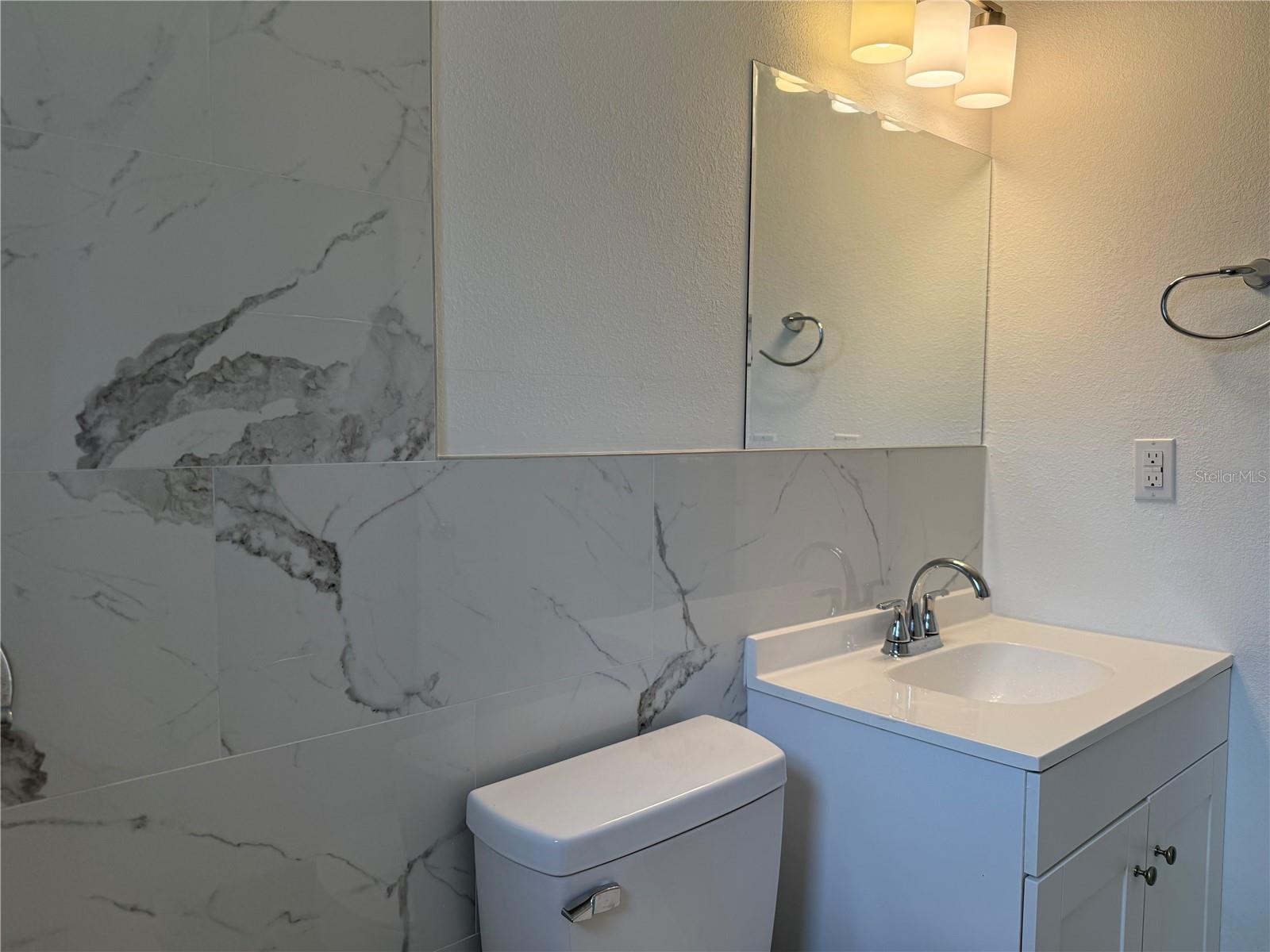 MARION OAKS UN 02 - Residential Lease