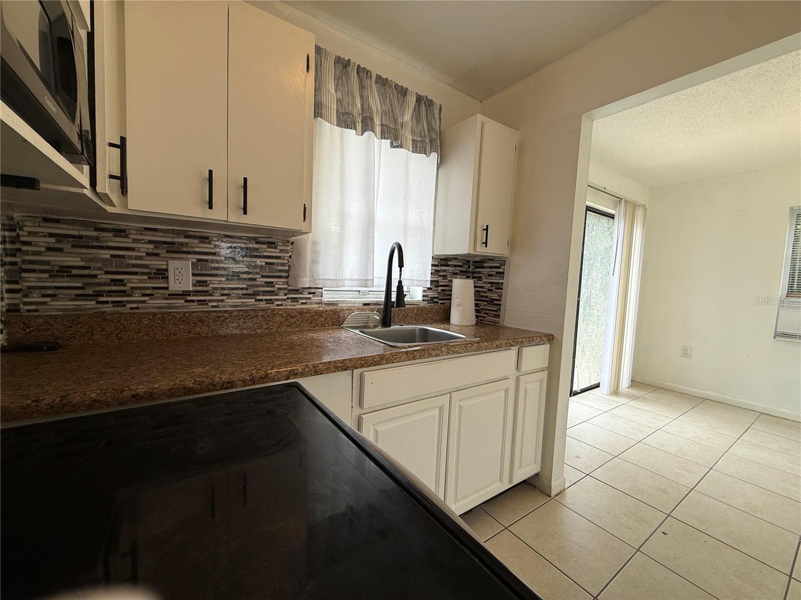 MARION OAKS UN 02 - Residential Lease