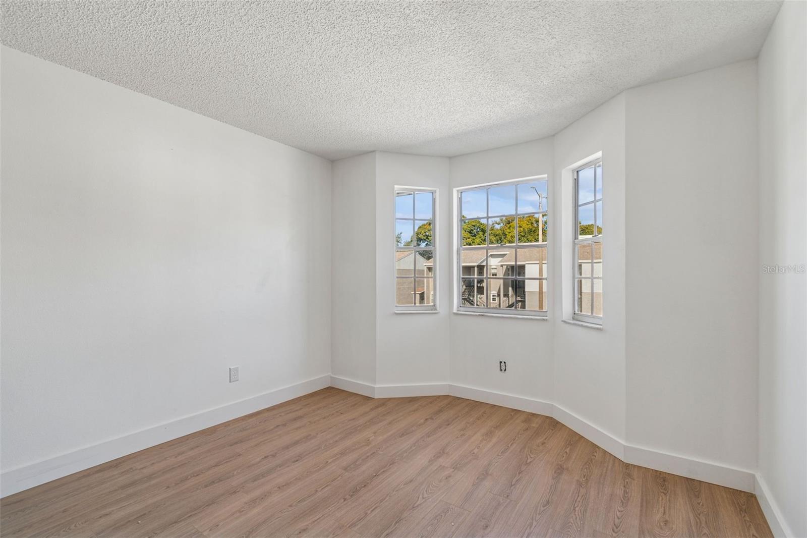 FAIR OAKS SOUTH ONE A CONDOMIN - Residential Lease