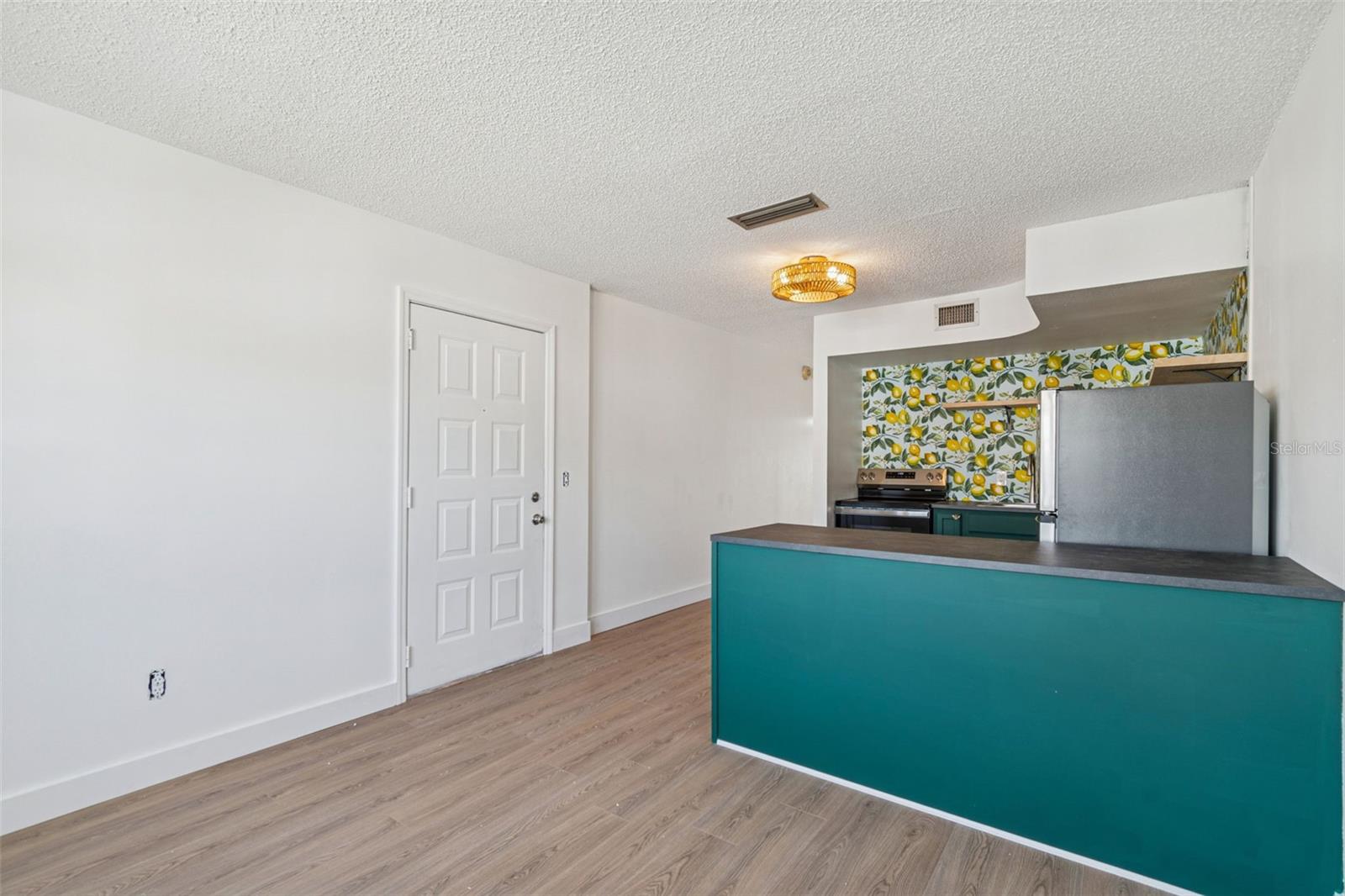 FAIR OAKS SOUTH ONE A CONDOMIN - Residential Lease