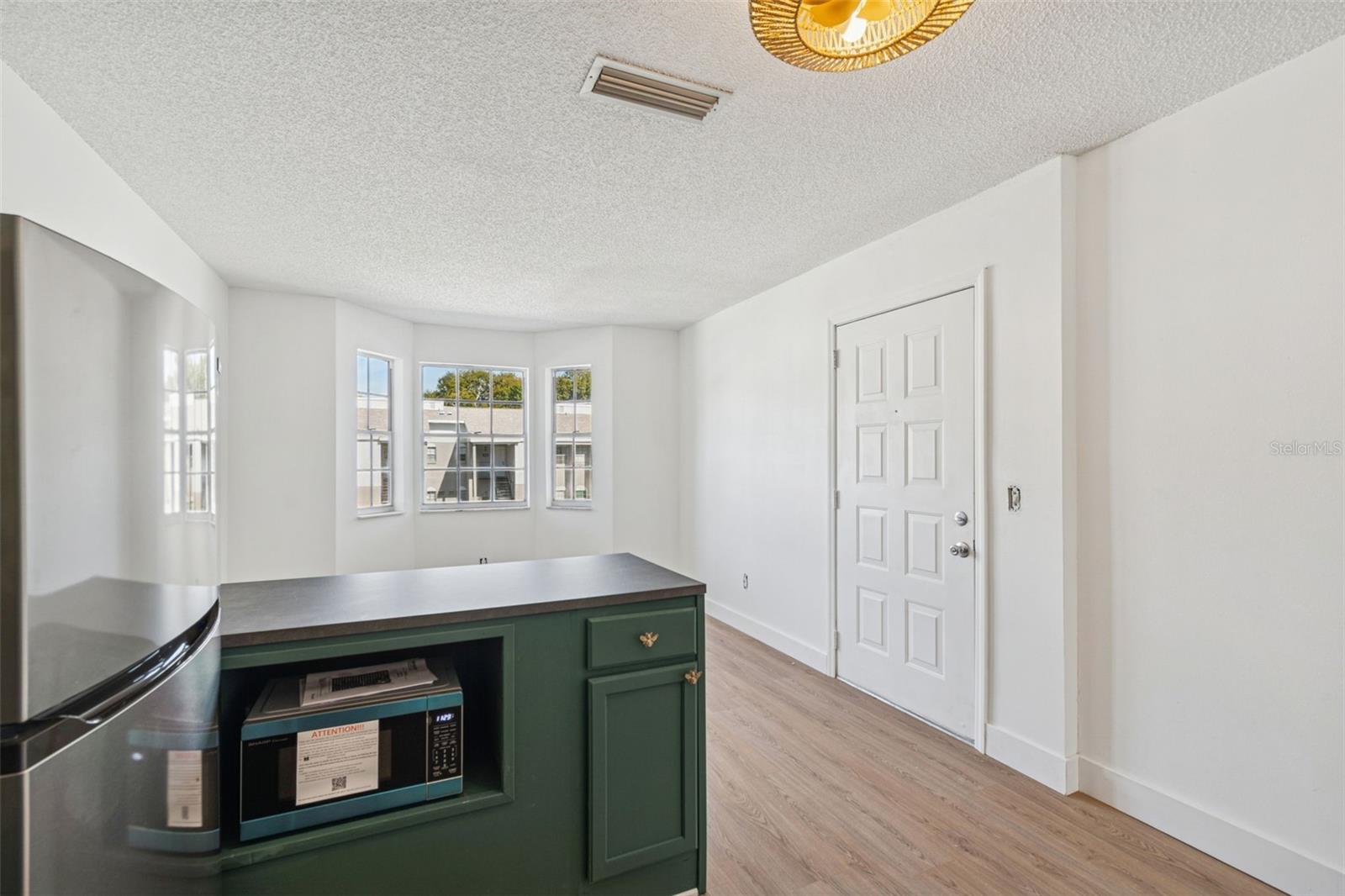 FAIR OAKS SOUTH ONE A CONDOMIN - Residential Lease