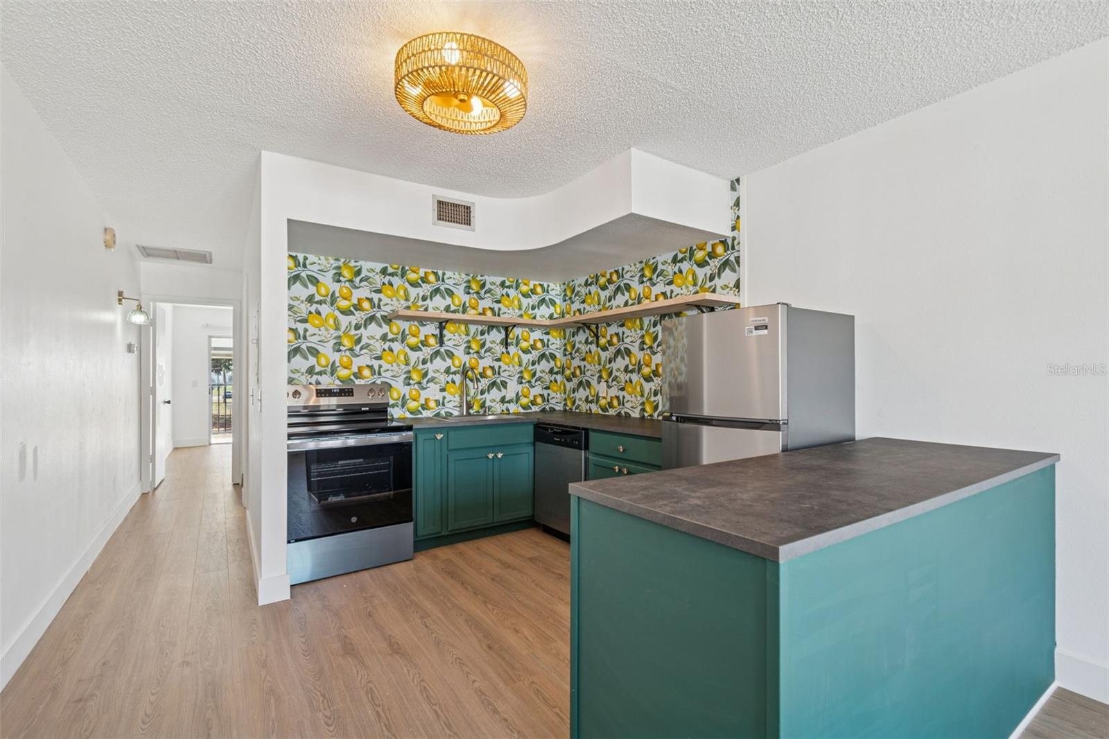 FAIR OAKS SOUTH ONE A CONDOMIN - Residential Lease