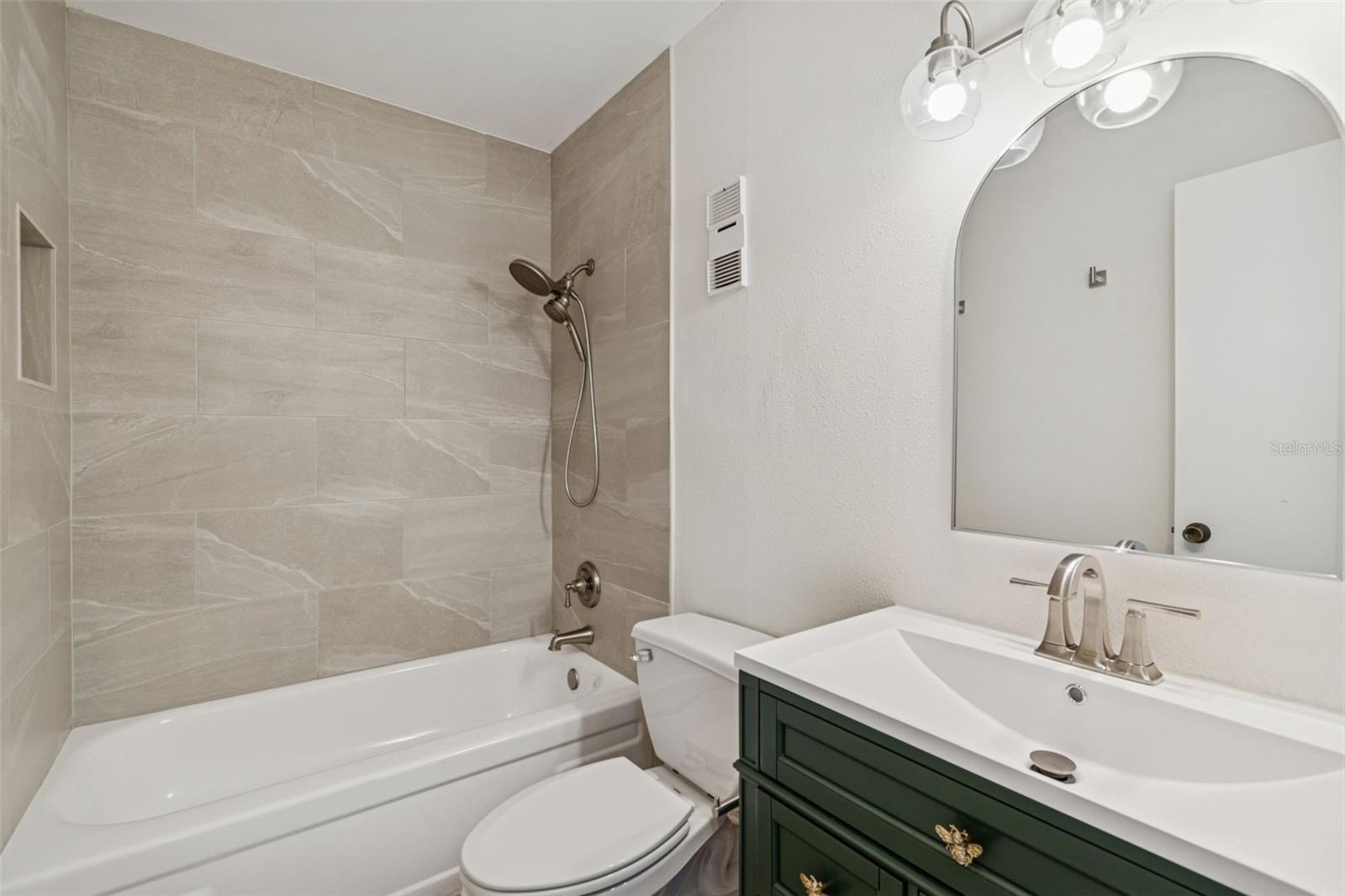 FAIR OAKS SOUTH ONE A CONDOMIN - Residential Lease